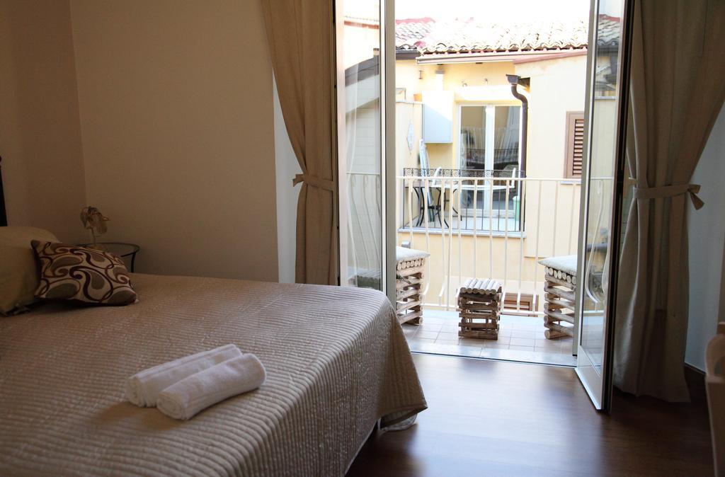 B&B Evelyne Taormina Habitación foto